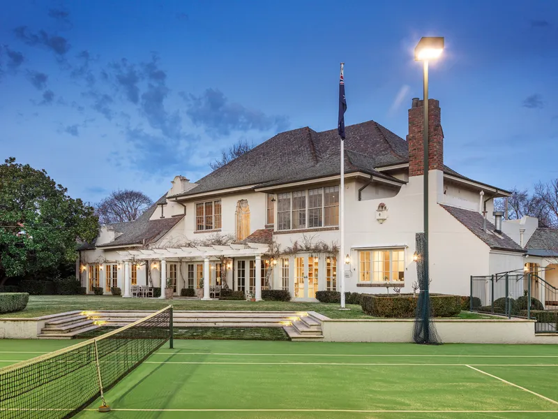 Unique Toorak Estate