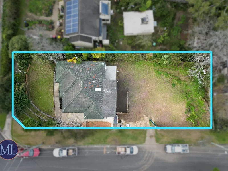 Walk to Castle Towers & Metro, 753sqm Block in Premium Castle Hill Position with Great Outlook Views, Renovate, Knockdown & Rebuild Your Dream Home