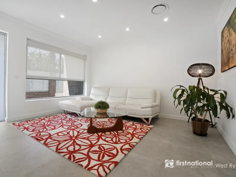 NEAR NEW TOWNHOUSE EASTWOOD/CARLINGFORD BORDER