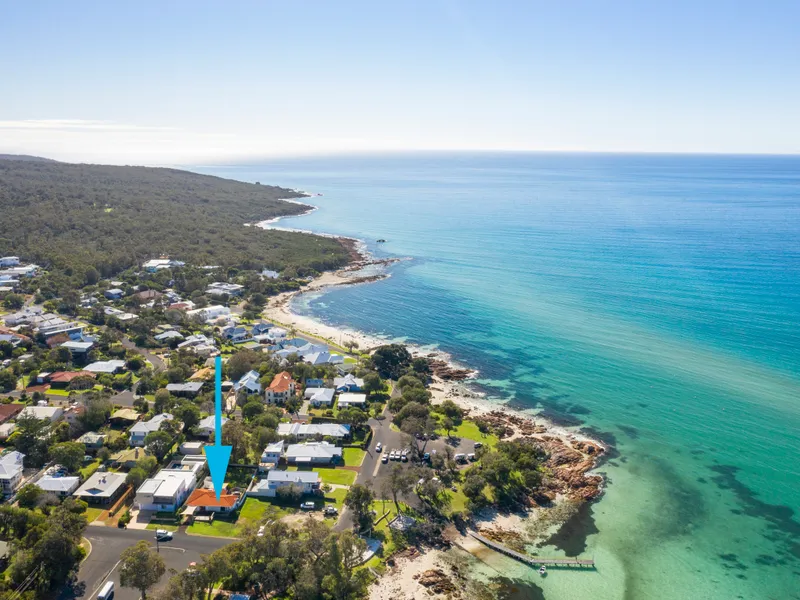 CLASSIC BEACH HOUSE - OLD DUNSBOROUGH