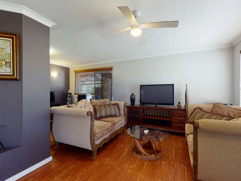 Beauty on Bottlebrush