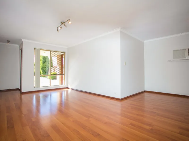 IMMACULATE SPACIOUS VILLA AVAILABLE