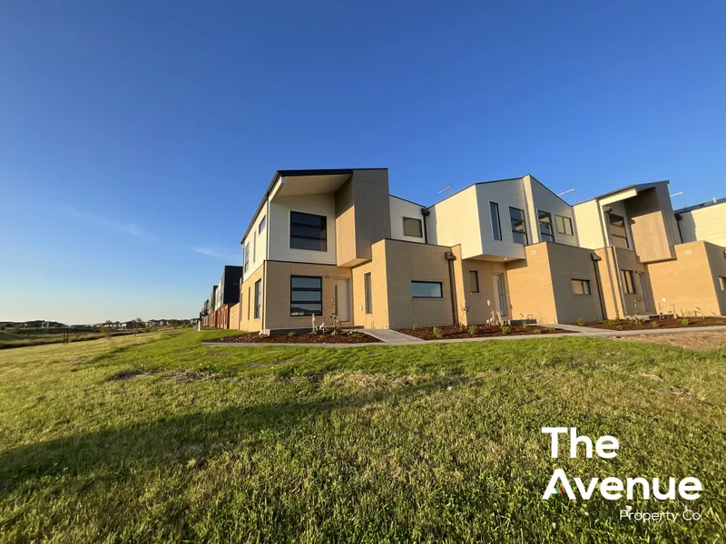 NEW 3 BEDROOM TOWNHOUSE