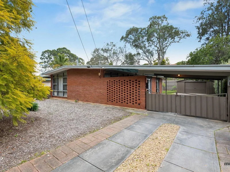 Charming 3-Bedroom Family Home with Spacious Yard and Workshop