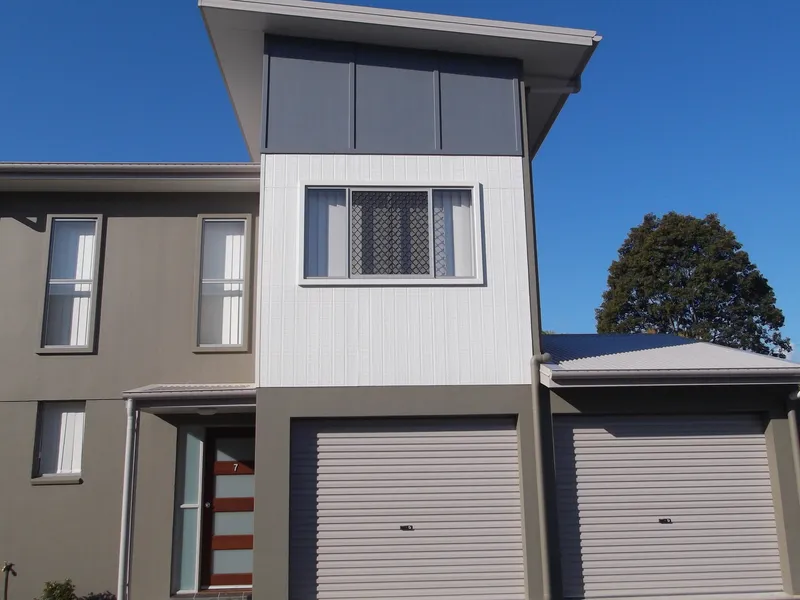 THREE BEDROOM TOWNHOUSE