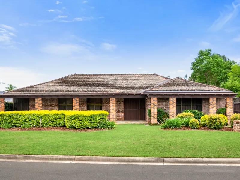 Timeless Elegance and Endless Opportunities Await at 85 Queenscliff Drive, Woodbine