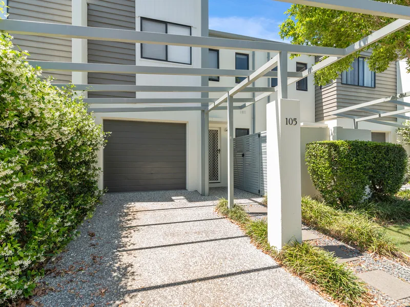 Spacious Low Maintenance Tugun Townhouse!