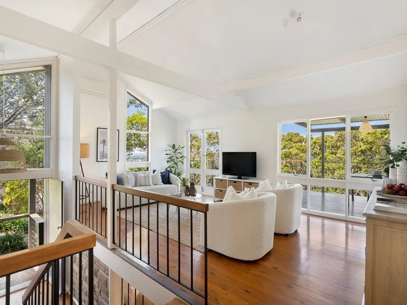 A Private Family Haven Overlooking Pittwater And The Ocean