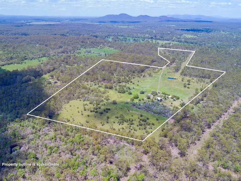 4-BEDROOM HOUSE ON 106 ACRES – 4 DAMS, 2 BORES + RAIN-WATER TANKS