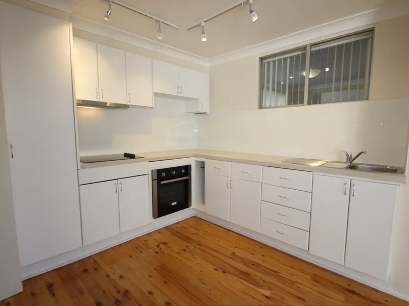 Spacious 1 Bedroom Flat - Water and Electricity Included