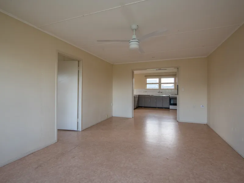 Revamped 3-bedroom, conveniently located in Millbank