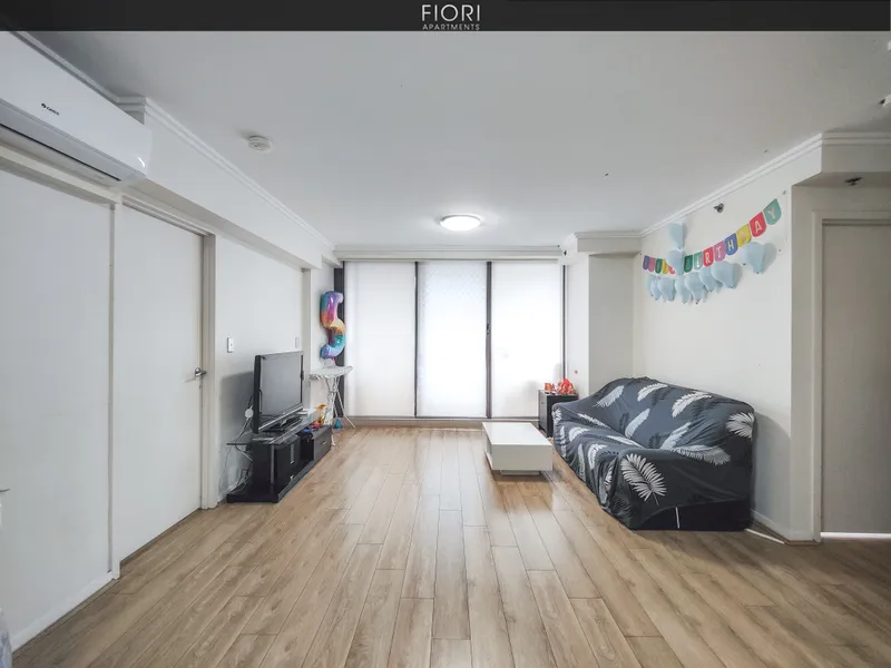 North-East Facing Timber-Flooring 2bedroom Apartment - located in the Luxurious Building in Parramatta