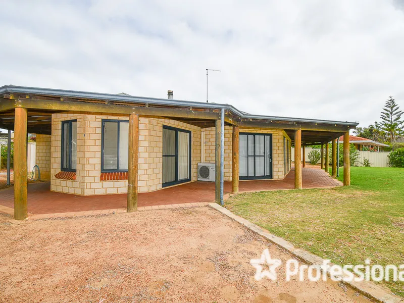 ESTUARY VIEWS and Lawn Mowing Included