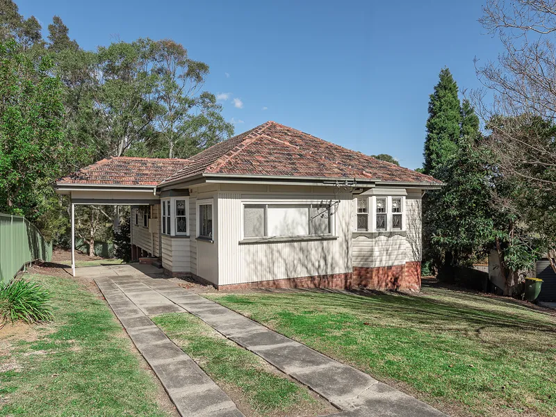 Quality family home, lawn care included!