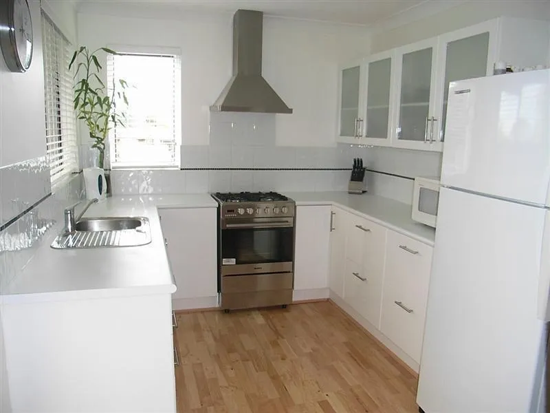 Avail 17th Jan 22!!! - Delightfully Renovated 2 Bed, 2 Bath Villa