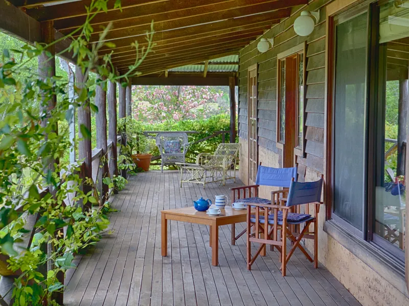 A PERFECT LIFESTYLE CHANGE WITH VARIED INCOME OPPORTUNITIES IN THE TOURIST TOWN OF BALINGUP - 14.9 ACRES