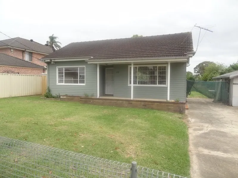 2 bedroom fibro house - walking distance to Cabramatta CBD