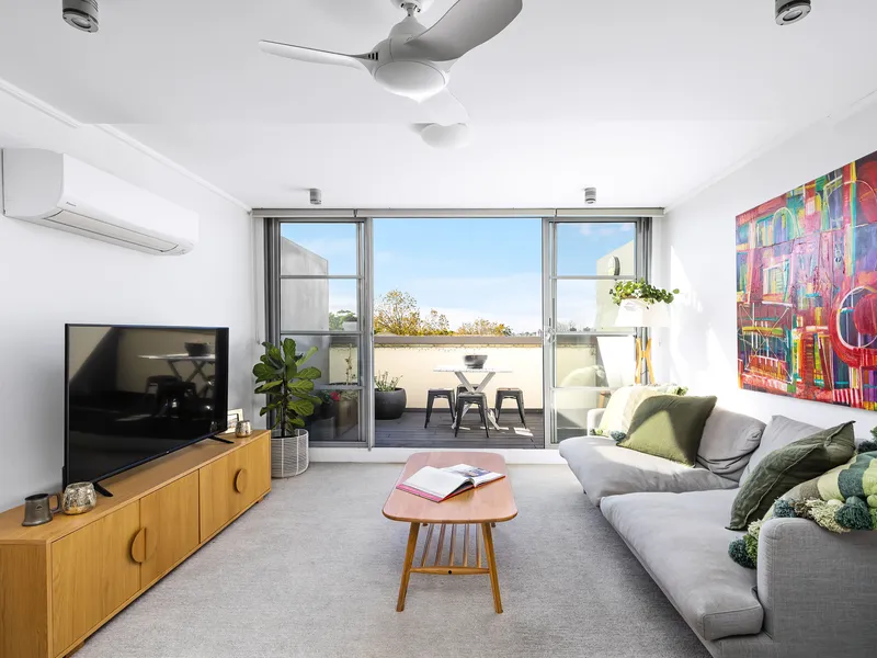 One bedroom convenience in the heart of Cammeray