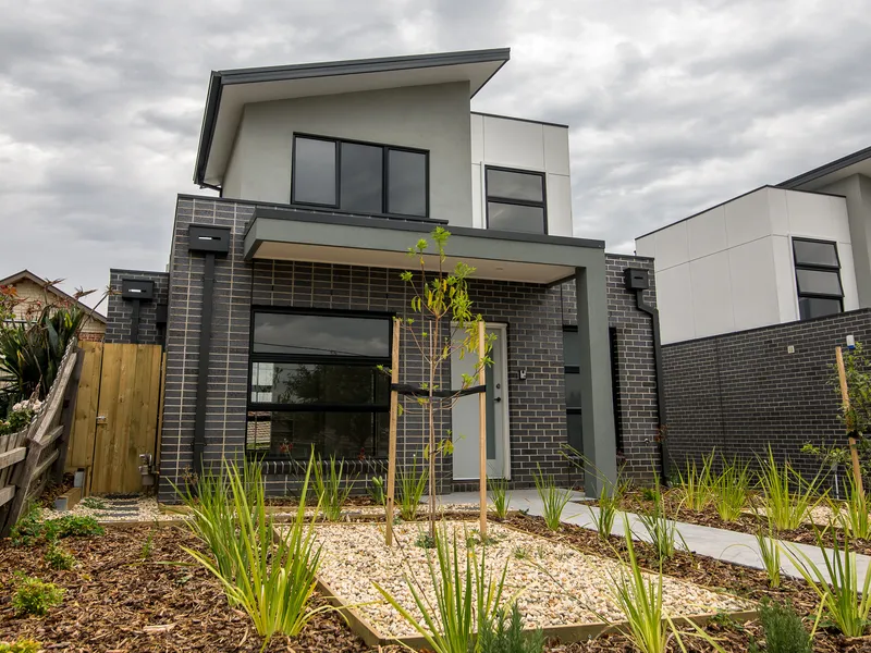 MODERN & FABULOUS!