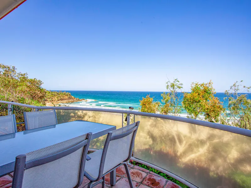 Absolute Oceanfront!!!