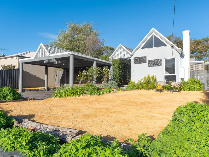 Contemporary Hilltop Home