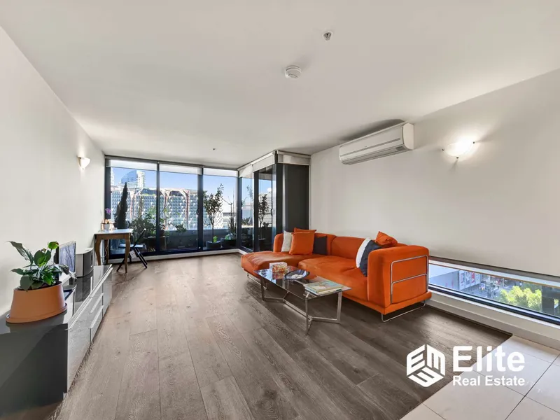 Occupy or Invest, Amazing View and Best Location!