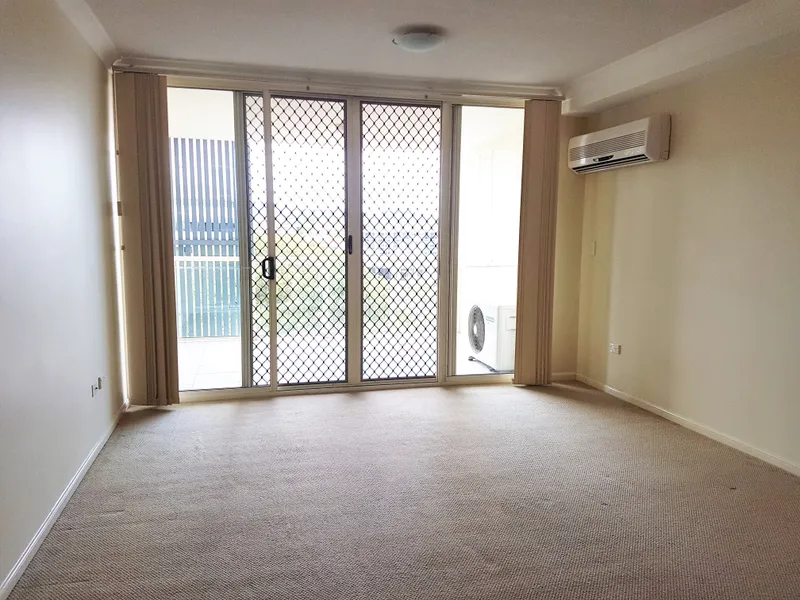 GREAT CENTRAL LOCATION
