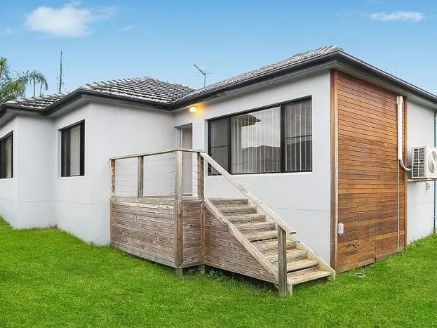 THREE BEDROOM STUNNER – AVAILABLE NOW