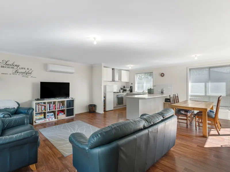 PRIVATE AND NEAT MODERN HOME