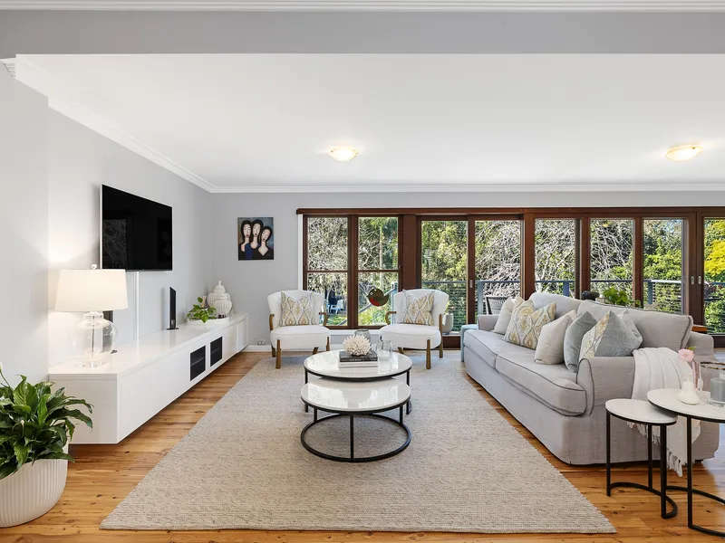 Beautifully renovated home with expansive rear garden