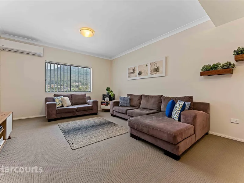 Top Location | Spacious | Escarpment Views