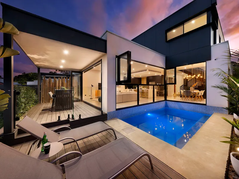 Freestanding Designer Duplex