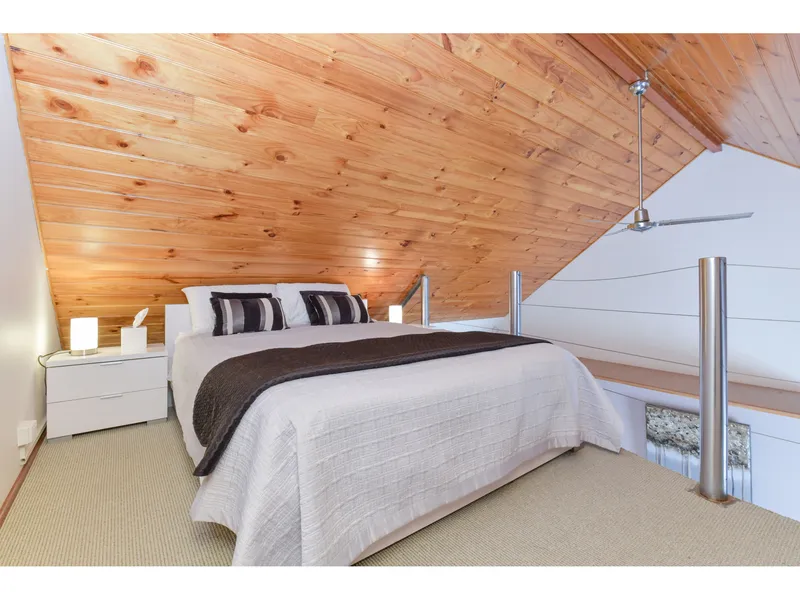 Fully Furnished Inner City Loft Apartment Includes all Utilities and WIFI