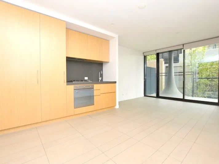 Modern and Spacious One Bedroom Apartment with Secure Carpark!