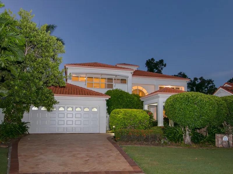 Spacious Family Home | No Rear Neighbours | Close To Schools 