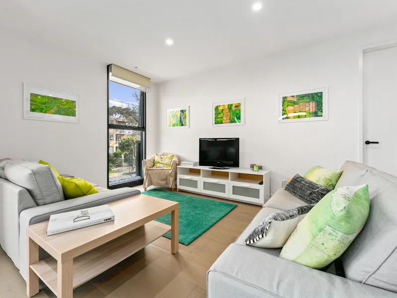 Design Excellence & Absolute Convenience *Fully Furnished*