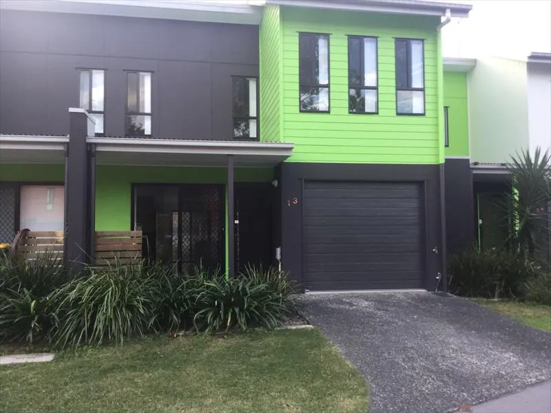 Near New family townhouse!! Don't look any further for you quiet enjoyment!