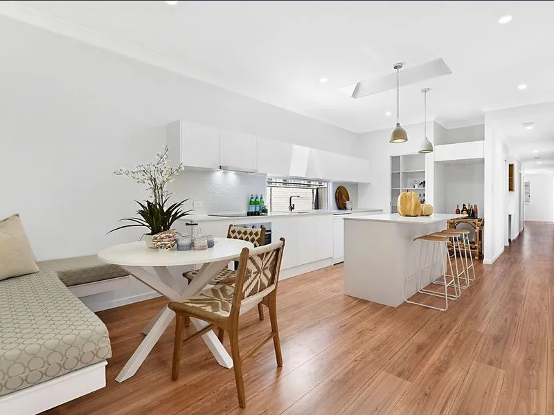 URGENT SHORT CAMPAIGN AUCTION NOTICE !