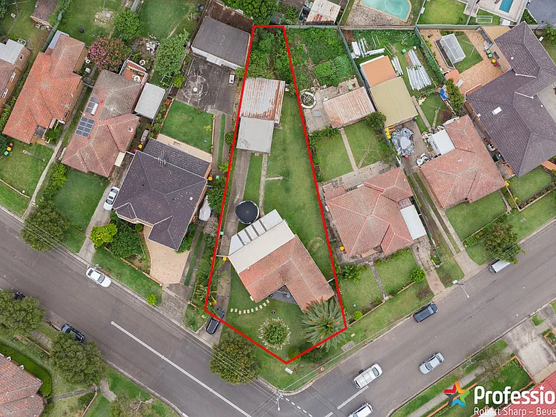 Estate Sized Massive 923.2m² Corner Block in Blue Ribbon Location - Build Your Dream Home Or Capitalise On The Development Potential (STCA)