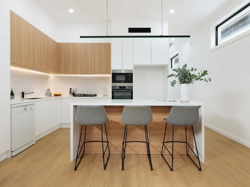 Luxurious Modern Home Designed for an Enviable Family Lifestyle