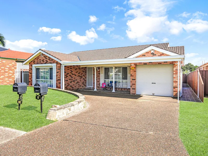 DUAL INCOME, SOUGHT AFTER LOCATION