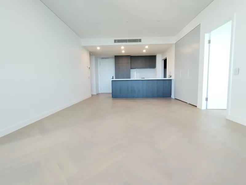 Brand new 3 bedroom apartment now available for lease