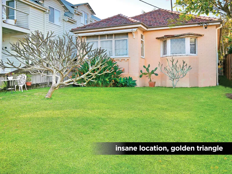 OLDEST HOUSE. BEST STREET!! WOWWWW!