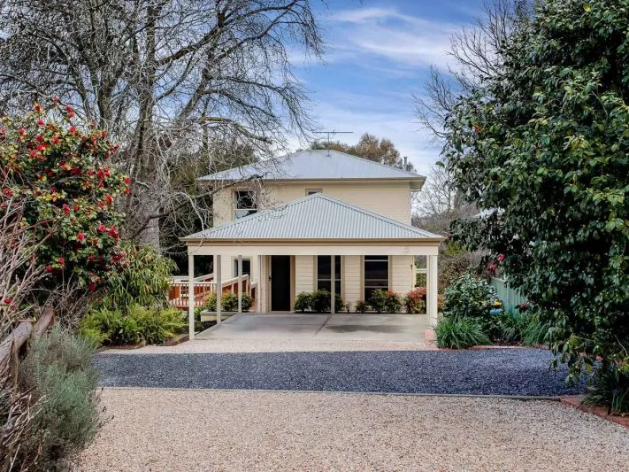 Immaculate Family Home with all the Extras!