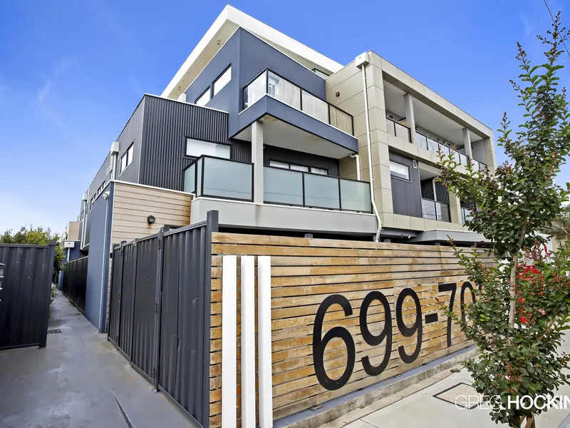 A glorious secure, spacious, strata apartment