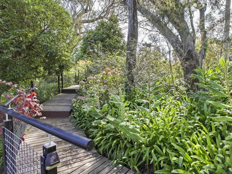 Private Home with Bush Outlooks