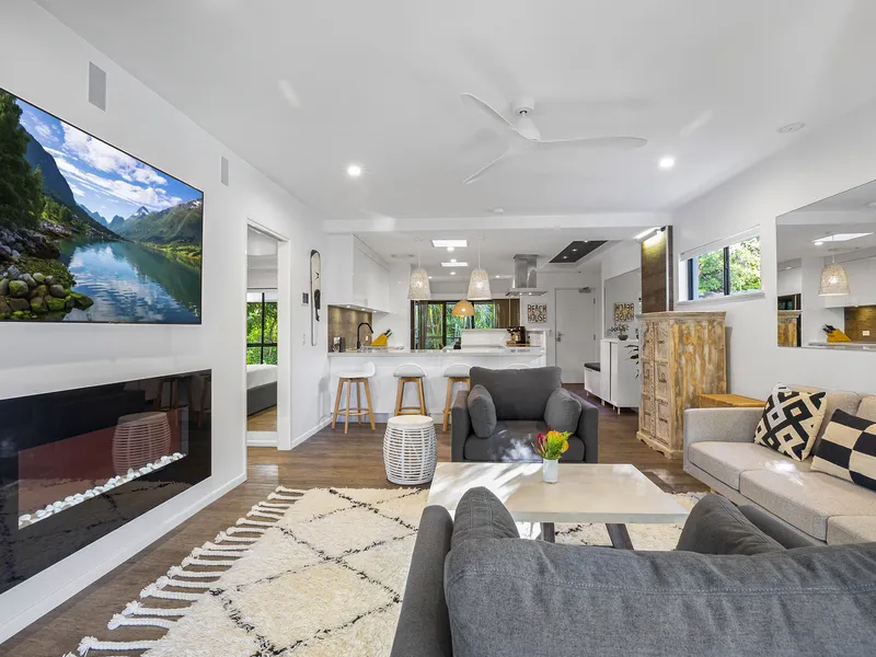LUXURIOUS INVESTMENT OPPORTUNITY.