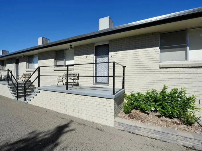 Fully Furnished Unit In Quiet Street