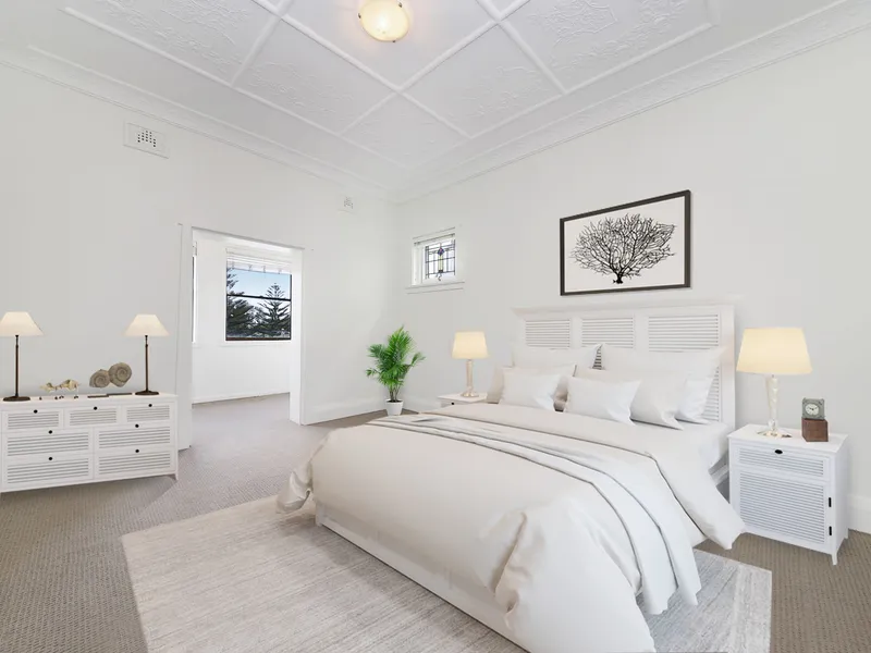 Huge Character Filled Art Deco Apartment Steps To Coogee Beach