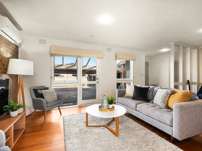 Super convenient, spacious and single level